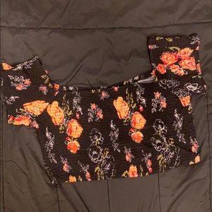 ON HOLD!!! 𝙵𝚕𝚘𝚛𝚊𝚕 𝙲𝚛𝚘𝚙 𝚃𝚘𝚙: